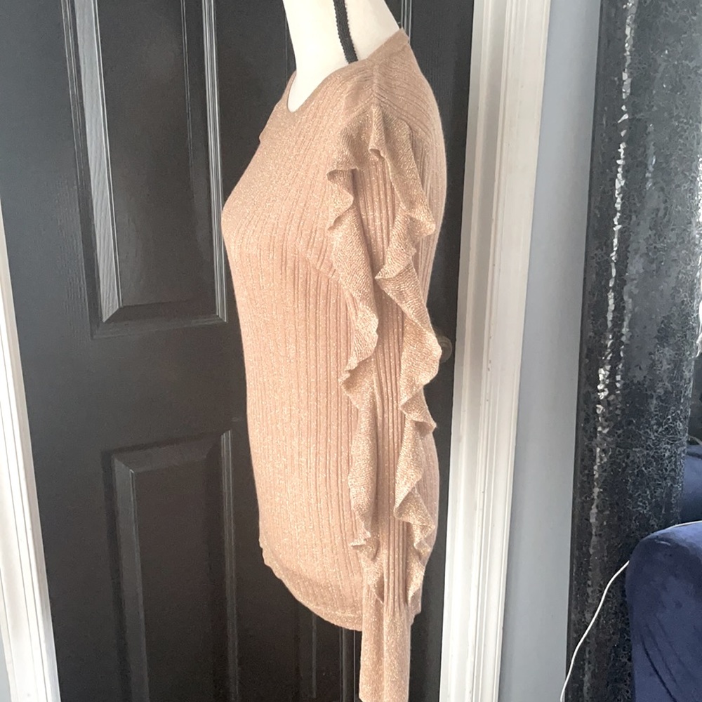 Express sweater✨✨ - Picture 2 of 4